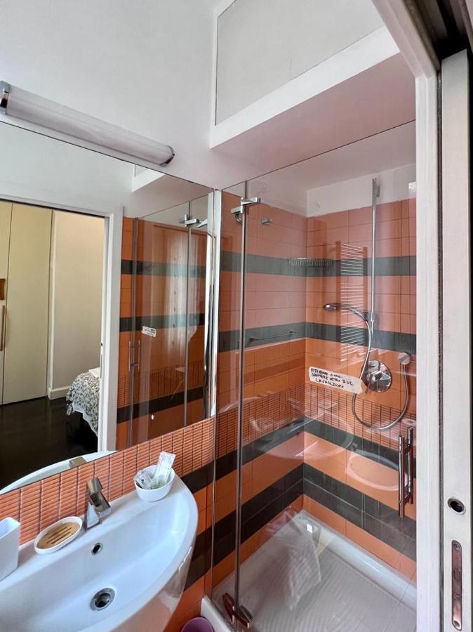 B&B Azuni Home ローマ エクステリア 写真